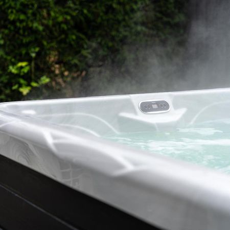 הוילה דן בוש De Luxe Bed &Wellness מראה חיצוני תמונה