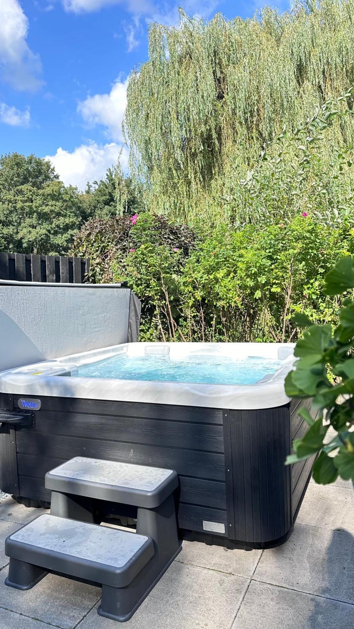 הוילה דן בוש De Luxe Bed &Wellness מראה חיצוני תמונה